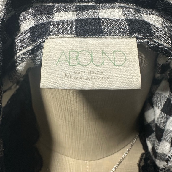 Abound Monochrome Plaid Shirt - Picture 5 of 5